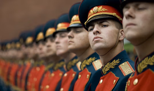 web resized Russia men-67636 Russia heads2